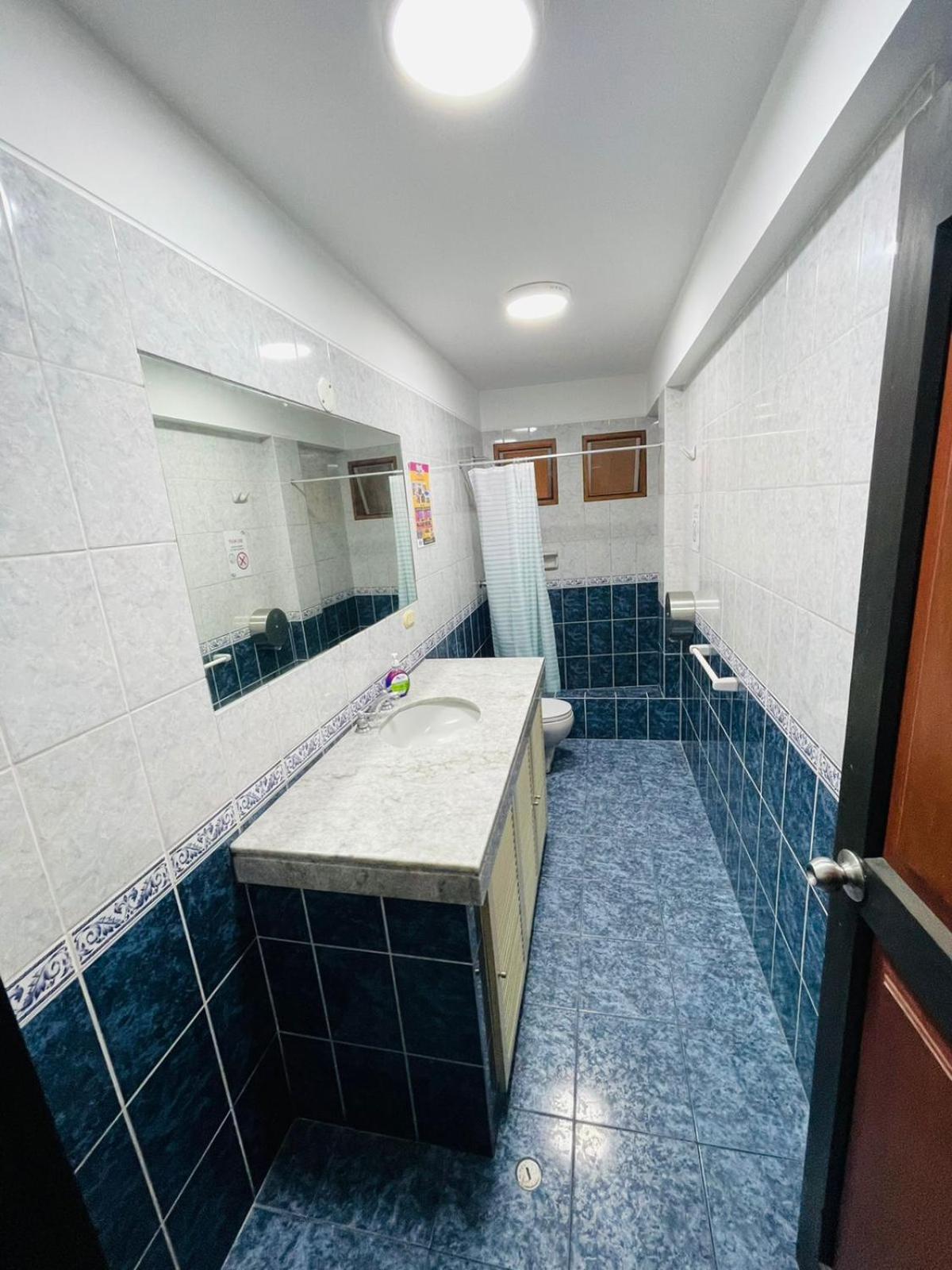 לימה Rainbow Hostel מראה חיצוני תמונה